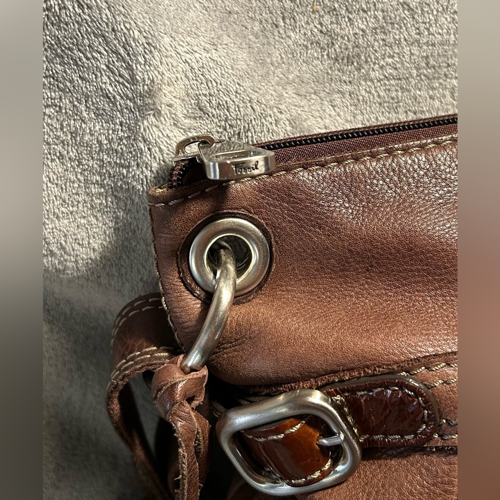 Fossil Genuine Leather Crossbody Bag - Picture 6 of 10